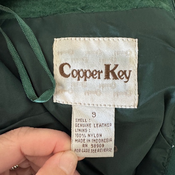 Vintage Copper Key Green Suede Leather Skirt Size 9, Stylish excellent condition - Picture 4 of 5